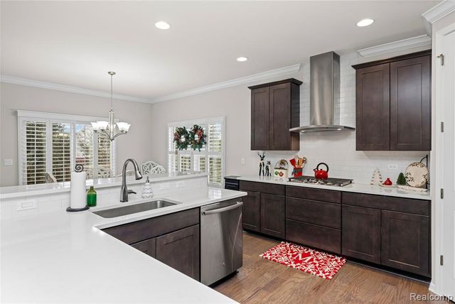 6506 Legacy Woods Trail, West Bloomfield, MI 48322