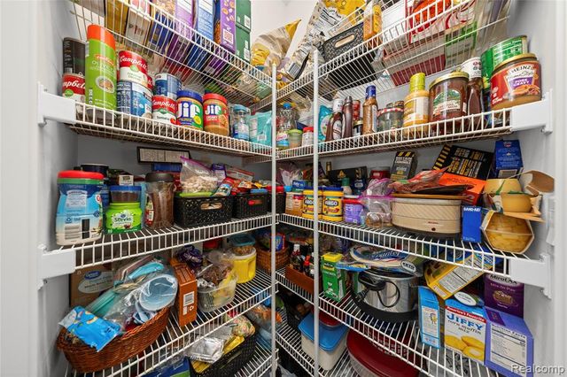 6506 Legacy Woods Trail, West Bloomfield, MI 48322