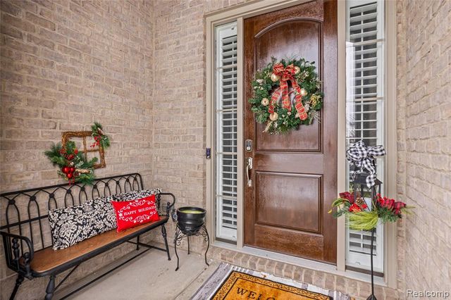 6506 Legacy Woods Trail, West Bloomfield, MI 48322