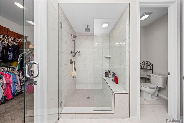 6506 Legacy Woods Trail, West Bloomfield, MI 48322