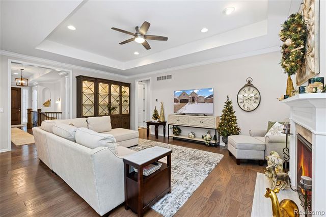 6506 Legacy Woods Trail, West Bloomfield, MI 48322