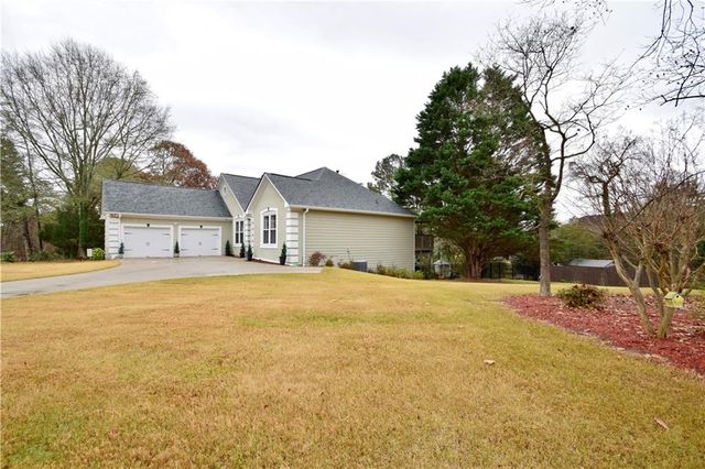 3671 QUAIL CREEK Drive, Buford, GA 30519