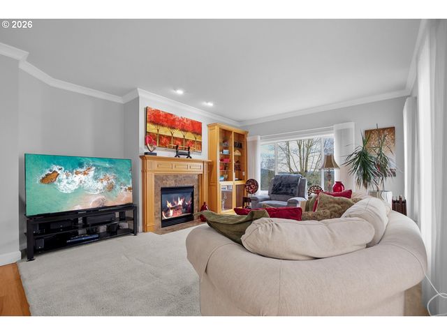 4728 CAMBRIDGE Ct, Lake Oswego, OR 97035