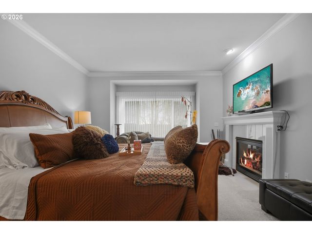 4728 CAMBRIDGE Ct, Lake Oswego, OR 97035