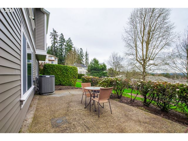4728 CAMBRIDGE Ct, Lake Oswego, OR 97035