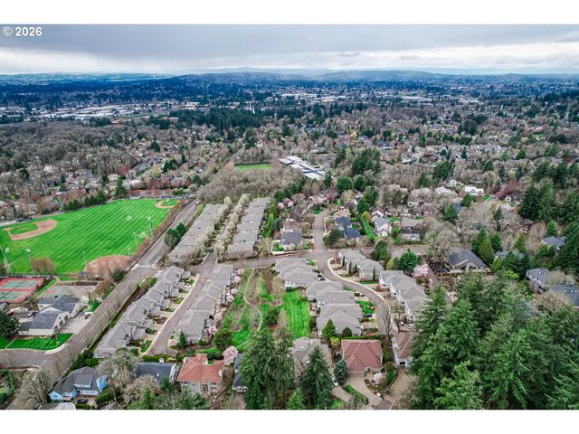 4728 CAMBRIDGE Ct, Lake Oswego, OR 97035