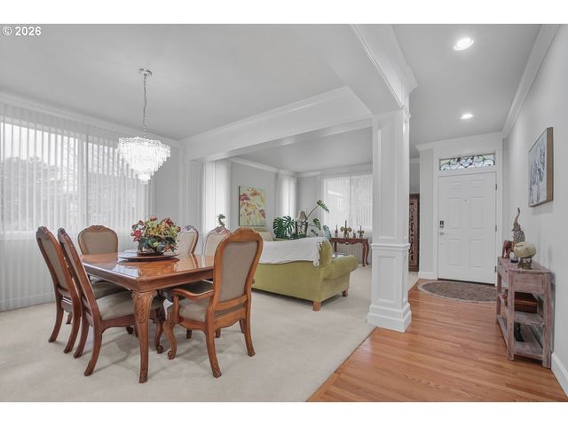 4728 CAMBRIDGE Ct, Lake Oswego, OR 97035