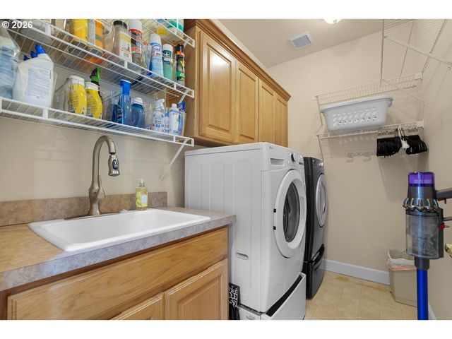 4728 CAMBRIDGE Ct, Lake Oswego, OR 97035