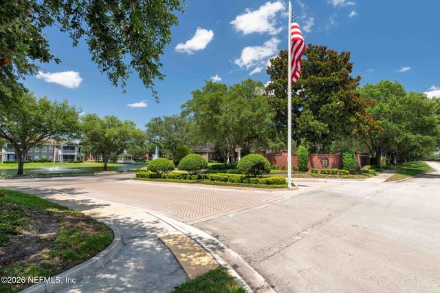 10901 BURNT MILL Road 104, Jacksonville, FL 32256