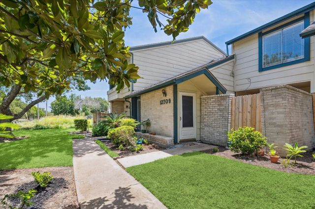 12709 Carvel Lane, Houston, TX 77072
