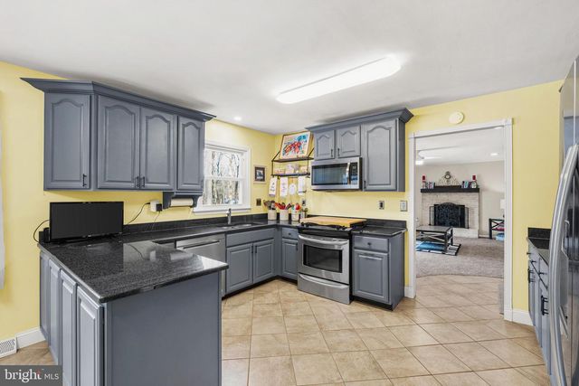 280 LAKEWOOD RD, New Egypt, NJ 08533