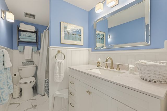 91 Windward Lane, Bristol, RI 02809