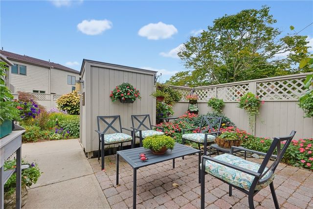 91 Windward Lane, Bristol, RI 02809