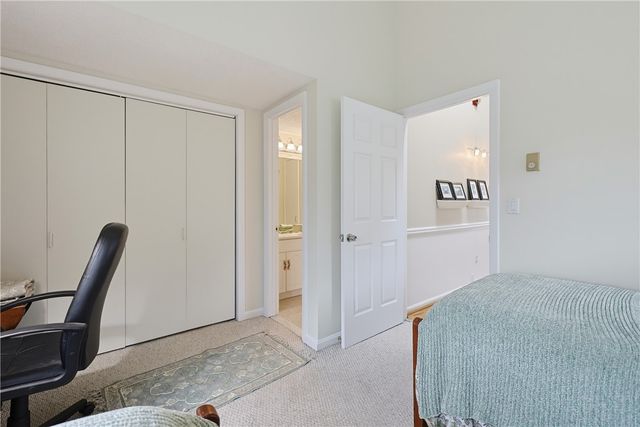 91 Windward Lane, Bristol, RI 02809