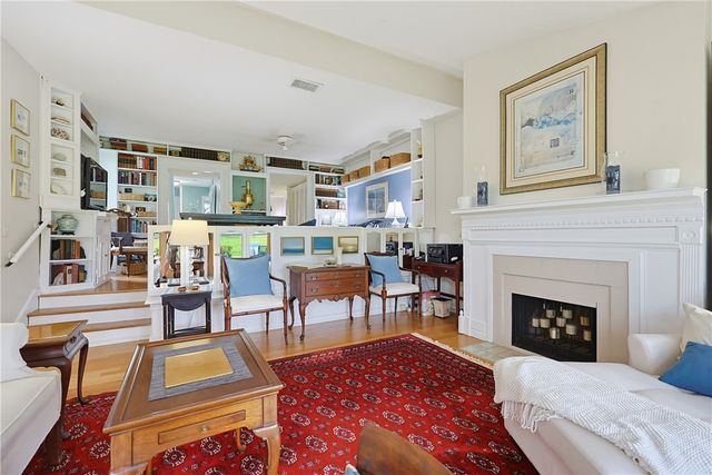 91 Windward Lane, Bristol, RI 02809