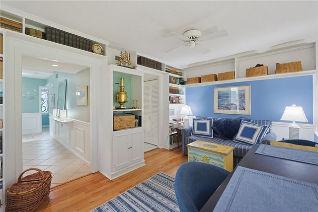 91 Windward Lane, Bristol, RI 02809