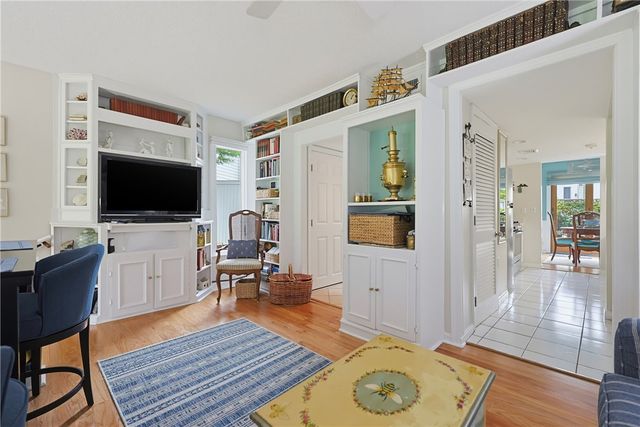 91 Windward Lane, Bristol, RI 02809