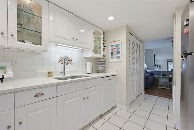91 Windward Lane, Bristol, RI 02809