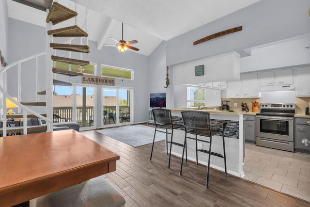156 April Point Drive S, Conroe, TX 77356