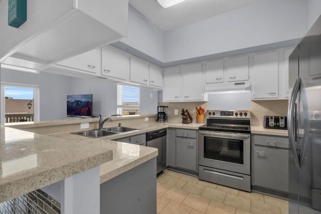 156 April Point Drive S, Conroe, TX 77356