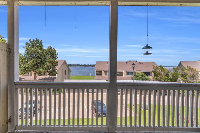 156 April Point Drive S, Conroe, TX 77356