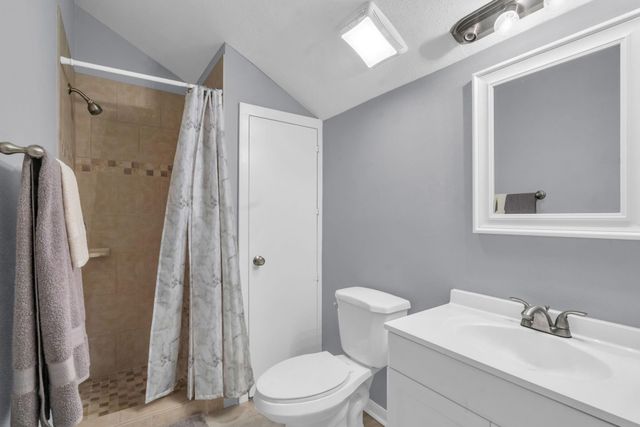 156 April Point Drive S, Conroe, TX 77356