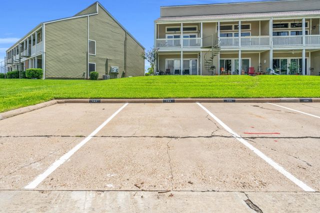 156 April Point Drive S, Conroe, TX 77356