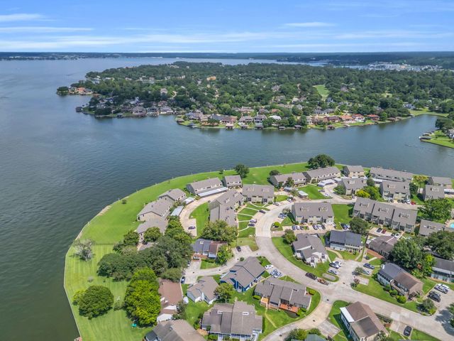 156 April Point Drive S, Conroe, TX 77356