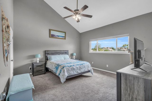 156 April Point Drive S, Conroe, TX 77356