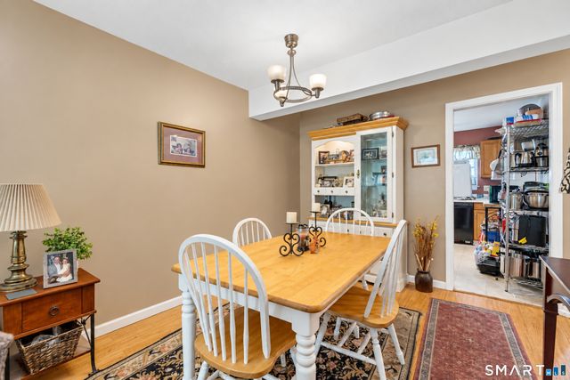 2390 State Street 2i, Hamden, CT 06517