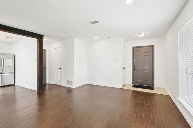 2201 Jamestown Court, Carrollton, TX 75006