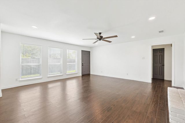 2201 Jamestown Court, Carrollton, TX 75006