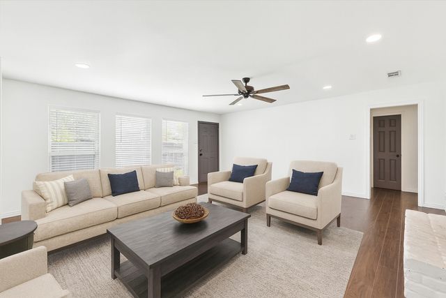 2201 Jamestown Court, Carrollton, TX 75006