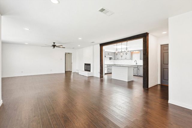 2201 Jamestown Court, Carrollton, TX 75006