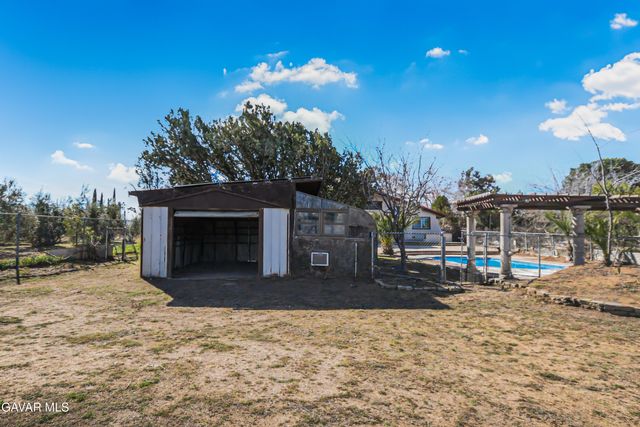 4621 W Avenue K12, Quartz Hill, CA 93536