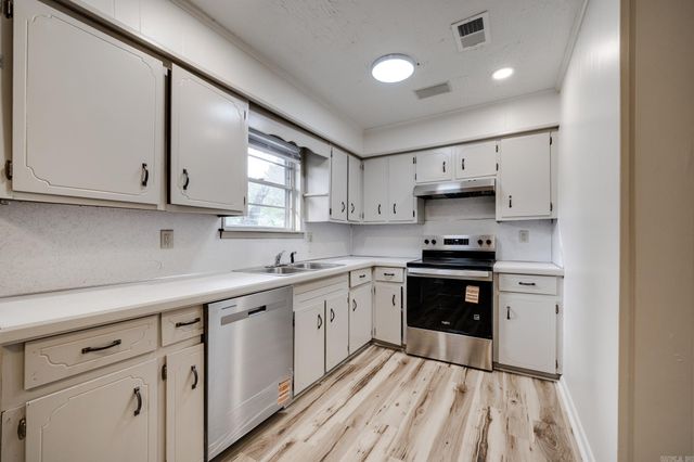 515 Shirley Cv, Jacksonville, AR 72076