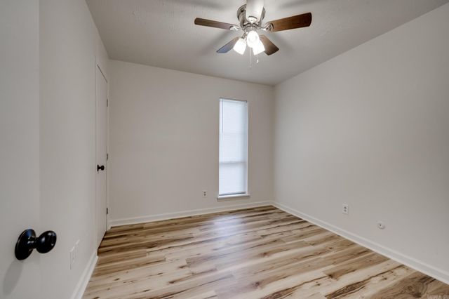 515 Shirley Cv, Jacksonville, AR 72076