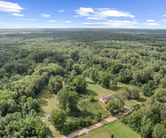 26700 Martinsville Road, New Boston City, MI 48164