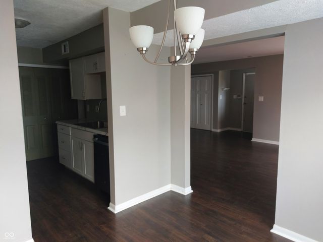 6912 Wildwood Court, Indianapolis, IN 46268