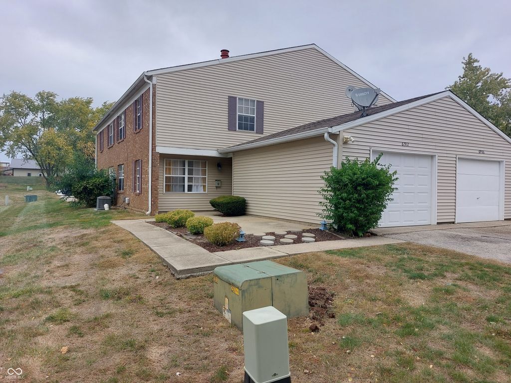 6912 Wildwood Court, Indianapolis, IN 46268