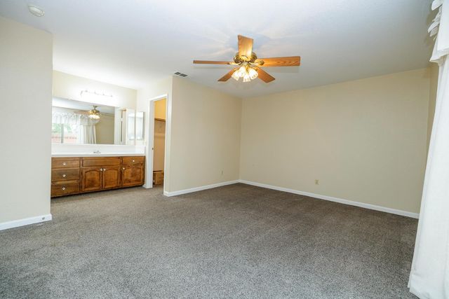 1124 Tasmania Way, Modesto, CA 95356