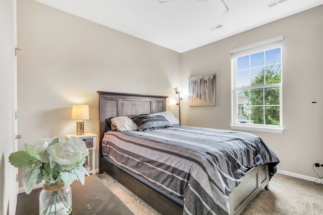 6296 Doral Drive, Gurnee, IL 60031