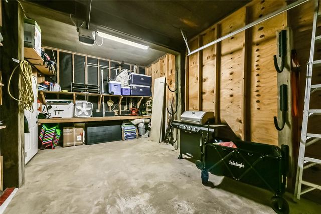 4231 Pelican Lane, Galveston, TX 77554