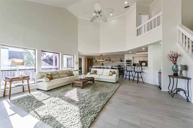 4231 Pelican Lane, Galveston, TX 77554