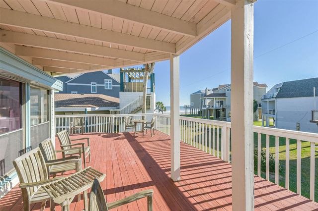 4231 Pelican Lane, Galveston, TX 77554