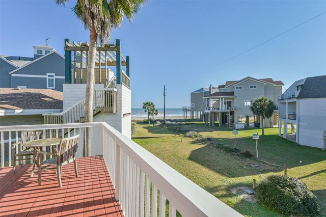 4231 Pelican Lane, Galveston, TX 77554