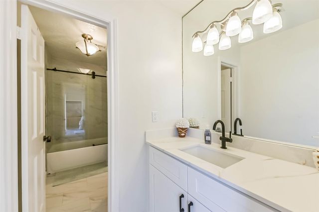 4231 Pelican Lane, Galveston, TX 77554