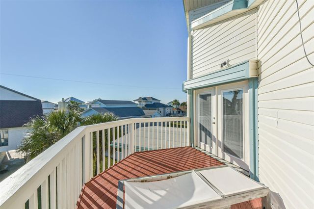 4231 Pelican Lane, Galveston, TX 77554