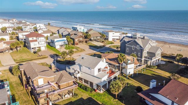 4231 Pelican Lane, Galveston, TX 77554