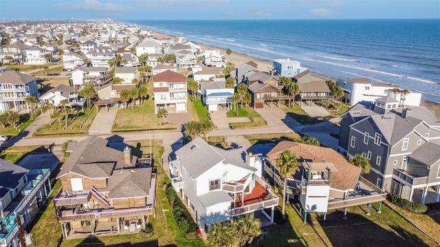 4231 Pelican Lane, Galveston, TX 77554